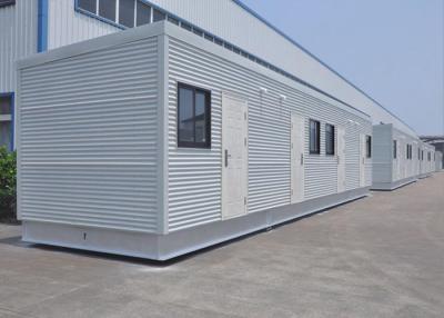 China Alto rendimiento del color de encargo prefabricado de acero ligero de las casas modulares para la vida en venta