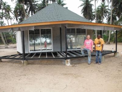 China Bungalow novo de Bali da casa pré-fabricada do projeto, bungalows de Overwater para o beira-mar à venda