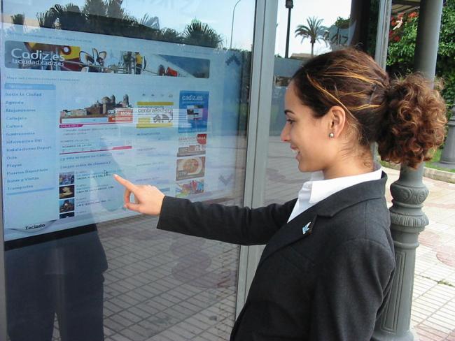 50" Multi touch Interactive Touch screen Foil ,kiosk and advertising player Holographic projection Film
