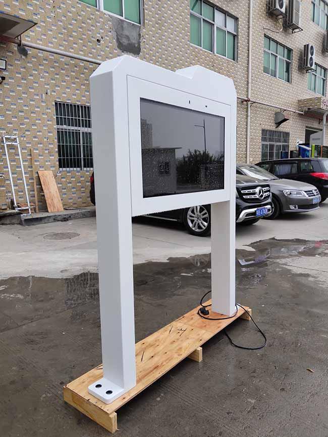 Factory Wholesale Floor Stand Outdoor Capacitive 4K Screen Sunlight Readable Tv Ip55 Exterior Digital Menu Board