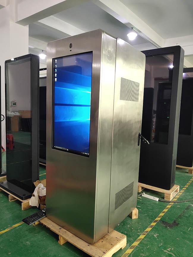 43 Inch Waterproof Outdoor Capacitive Battery Powered Digital Posters Portable LCD Display Outdoor