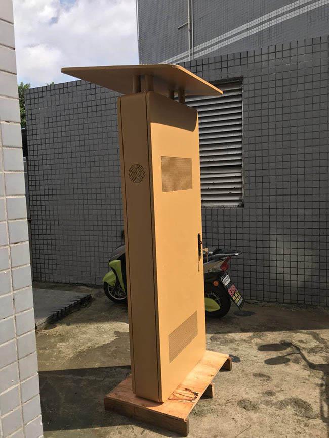 LCD Digital Signage TV Digital Screen Outdoor Advertising Display With Touch Screen For Restaurants