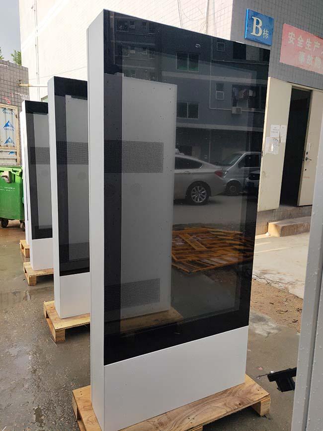 55 Inch Outdoor LCD Sign Board HD Display Android / Windows Totem Advertisement Digital Signage Kiosk