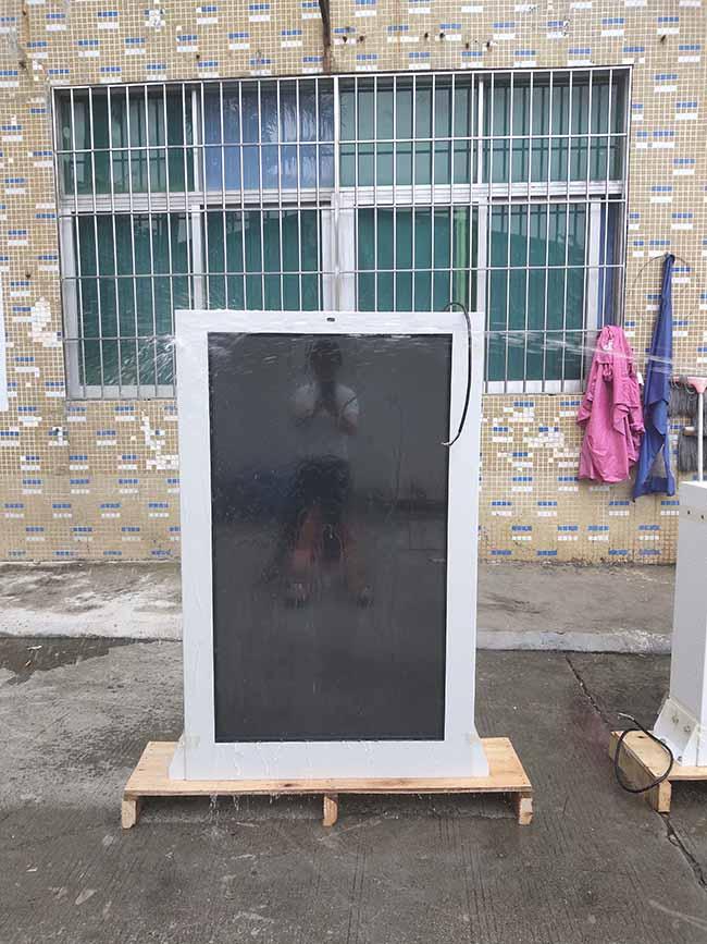 High Brightness 55 Inch Computer LCD Monitor Outdoor Advertising Display Stand Exterior Electronic Message Boards