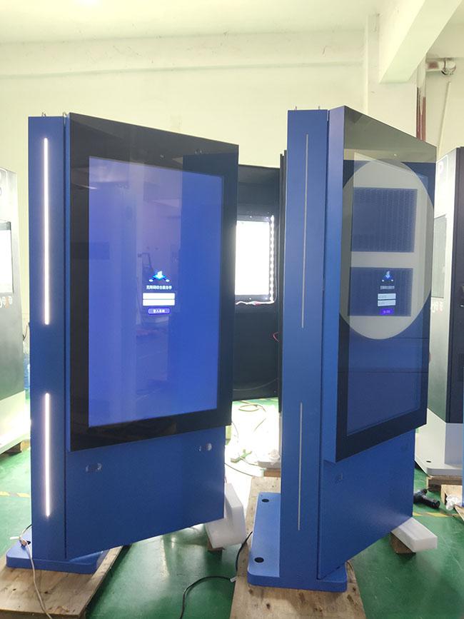 55 Inch Floor Standing Outdoor LCD Screen Advertising Digital Signage With Air Condition