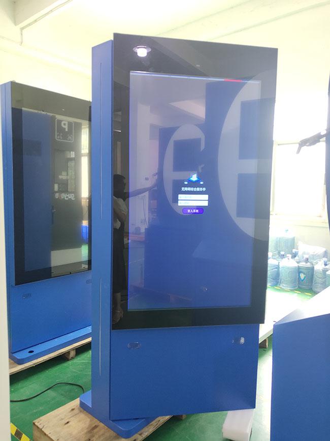 55 Inch Floor Standing Outdoor LCD Screen Advertising Digital Signage With Air Condition