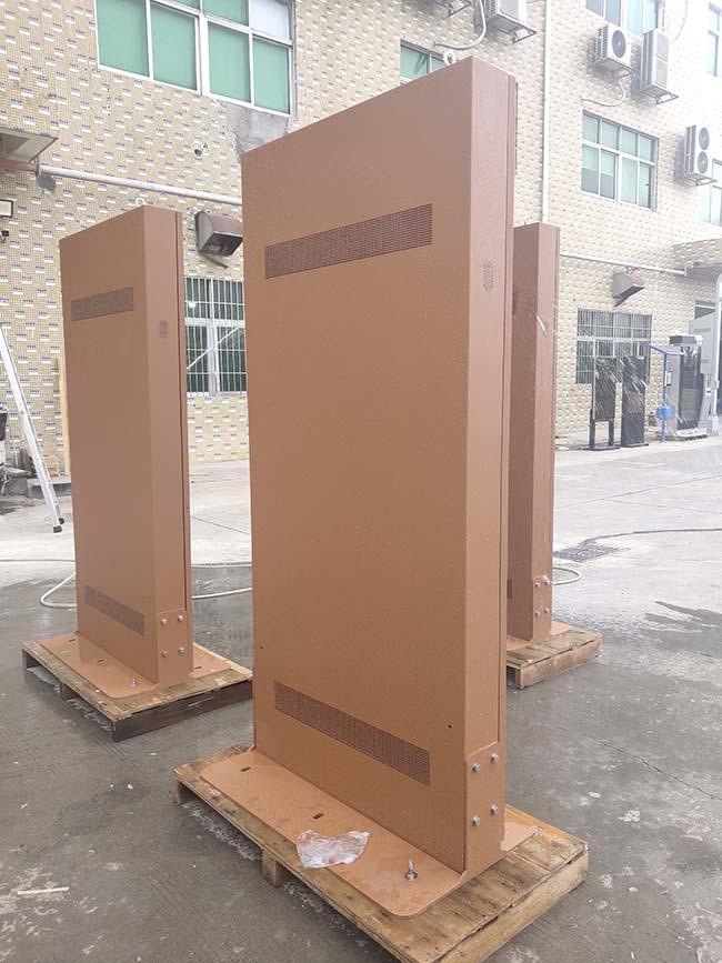 OEM Factory 55 Inch Advertising Totem Waterproof Floor Standing LCD Outdoor Digital Signage Displays