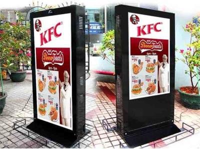 China Sunlight Readable Electronic Poster Display , Remote Control Digital Signage Stand for sale