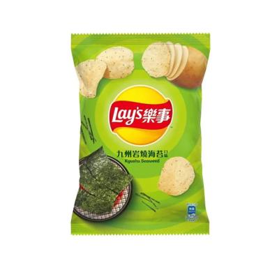China Elevate Your Wholesale Assortment with Lays Kyushu Seaweed Potato Chips 34g - Perfect for International Snack Markets. for sale