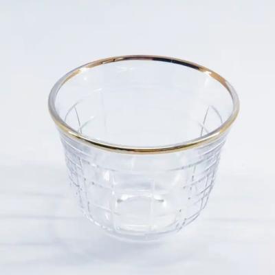 China Taza de café árabe de vidrio de primera calidad Taza de café árabe transparente 6 tazas Platillos en venta