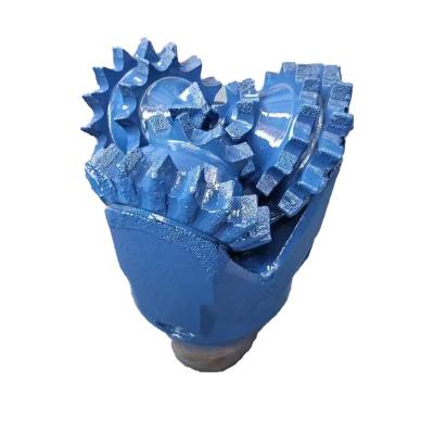 China Suministro directo de la fábrica 7.5 pulgadas IADC217 Dentes de acero Tricone perforación bits en venta