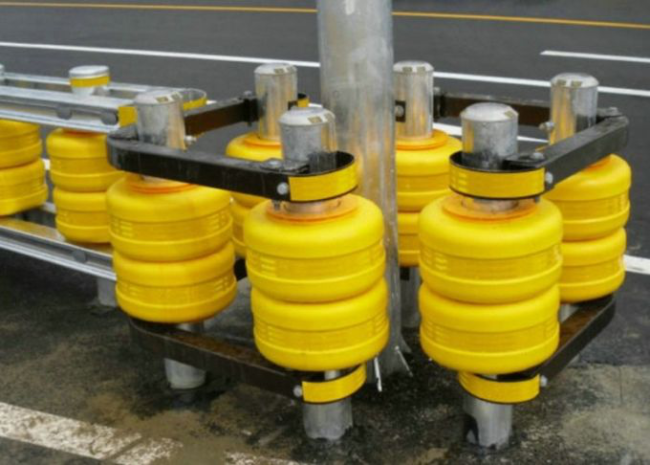 W Beam Rolling Guardrail Barrier Accident Car Transportation Facilities Guardrail 11