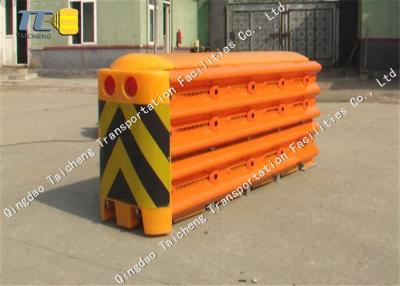 China Impact Resistance Crash Cushion Attenuator Road Traffic Safety Q235 Material for sale