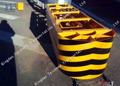 China OEM / ODM Temporary Crash Cushion Weather Resistance Easily Assembled for sale