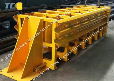 China Outdoor Crash Cushion Attenuator Hot Dipped Galvanized Powder Coated Surface for sale