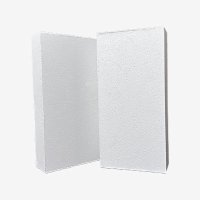 China Micro Porous Insulating Brick For Large Furnaces for sale