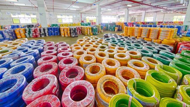 Cat5e Aerial Cable With Messenger Outdoor Waterproof Ethernet Cable 1000 Ft High Quality Networking Lan Cable