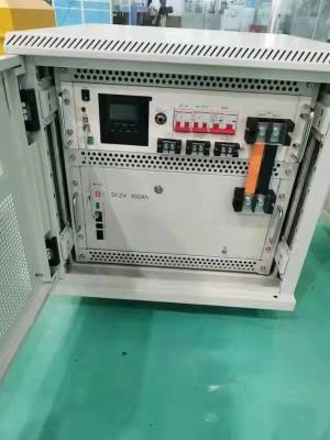 China batería del sistema 5.12KWH del almacenamiento de energía del hogar de 51.2V 100AH con el inversor en venta