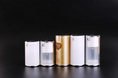 Chine Bouteille cosmétique privée d'air intérieure de double d'UKMS12 30ml-50ml, type vaillant bouteille privée d'air acrylique à vendre