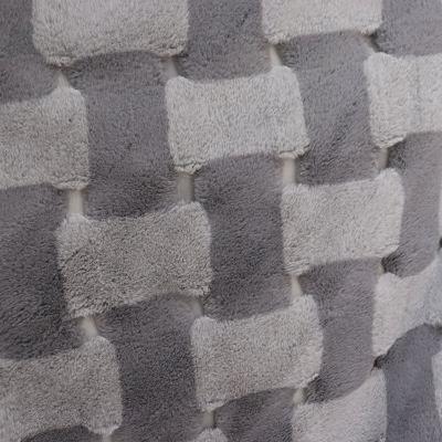 Chine Couverture polyester légère en laine de corail couverture de fourrure fausse pour l'hiver 320gm à vendre
