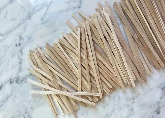 Compostable wood coffee stir sticks