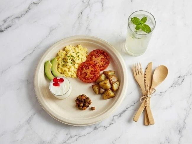 Takeout delivery packaging solution with eco-friendly fiber tableware