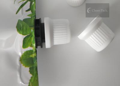 China 15 milímetros de la torsión del canalón de material plástico para la bolsa del jabón de la mano, servicio del casquillo PE del ODM del OEM en venta
