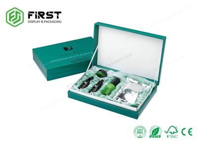 Chine Les boîte-cadeau à extrémité élevé réutilisés de carton ont adapté le boîte-cadeau aux besoins du client rigide de forme de livre pour des cosmétiques à vendre