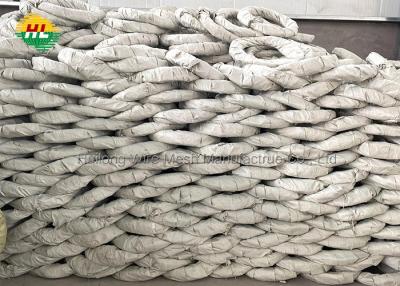 Chine Le grillage galvanisé Stretched Barbed Wire de rasoir love la barrière résistante Concertina de jardin de temps à vendre