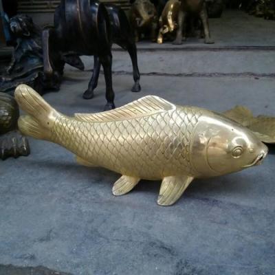 China Koi Garden Fish Sculptures de cobre amarillo realista 316 ornamentos al aire libre del metal de cobre en venta