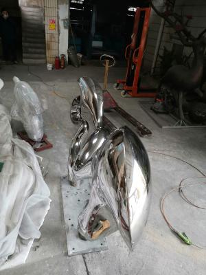 China Abstract Metal Animal Yard Sculptures , Pure Handwork Modern Garden Statues for sale