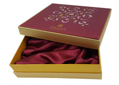 China Gold Color Box Die Cut Attractive Flower Shape Customized Gift Box Packaging with Silk Material Tray for sale