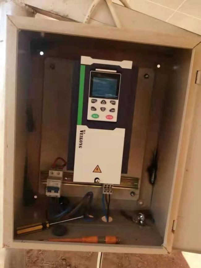 Hybrid MPPT VFD Solar Pump Inverter 10hp 15hp 20hp 30hp 40hp 50hp 0