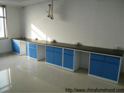 China Los muebles de acero químicos del laboratorio de la escuela, laboratorio colgante del gabinete presentan bancos de trabajo en venta