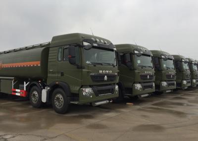 Chine Ordinateur de camion-citerne aspirateur de mazout de SINOTRUK 30CBM réapprovisionnant en combustible le pétrolier mobile de camions-citernes à vendre
