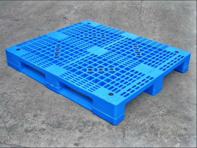 China Virgin HDPE Industrial Heavy Duty Reusable Plastic Pallets For Warehouse Package for sale