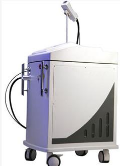 China 1064 rendimiento del pulso facial de la máquina 0.5Hz 300J 40ms del laser IPL del ND Yag del nanómetro alto en venta