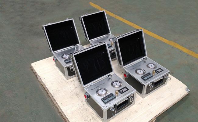 hydraulic pressure meters