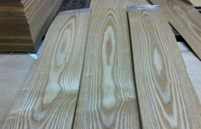 China Yellow Ash Wood Veneer Flooring Face ,  Natural Veneer Wood Paneling for sale