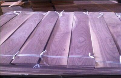 China Dark Brown Walnut Wood Flooring Veneer Sheet 0.5mm - 2.0mm Thickness for sale