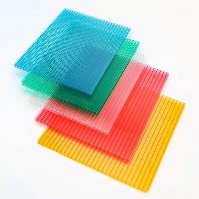 Chine Le toit clair de serre chaude de fibre de verre lambrisse Multiscene imperméable à vendre