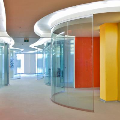 China Bend Round Tempered Curved Glass For Office House Partition for sale
