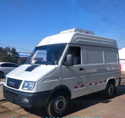 China Diesel Small Refrigerated Van Manual Mobile Freezer Truck Mini Bus for sale