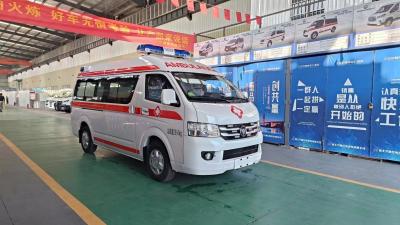 China Manual Transmission Emergency Ambulance Car For 5-6 Passengers With Euro 5 Emission Standard à venda