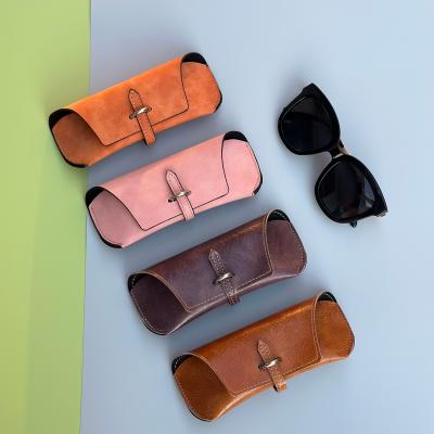 China Imitation Leather Flocking Foldable Eyeglass Case Bag Damage Resistant for sale