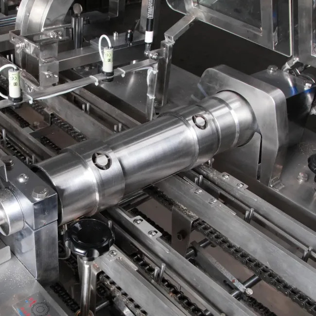 ISO9001 PLC Controlled Two Lane Single Flavor Chocolate Cream Filled Biscuit Cookies Sandwich Machine Production Line with Star Wheel Sorting Conveyor