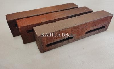 China Fora dos tipos diferentes de Clay Brick For Wall With à venda