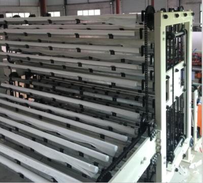 Chine chaîne de production de papier hygiénique 380V non - cessez de rebobiner la machine avec la grande vitesse à vendre