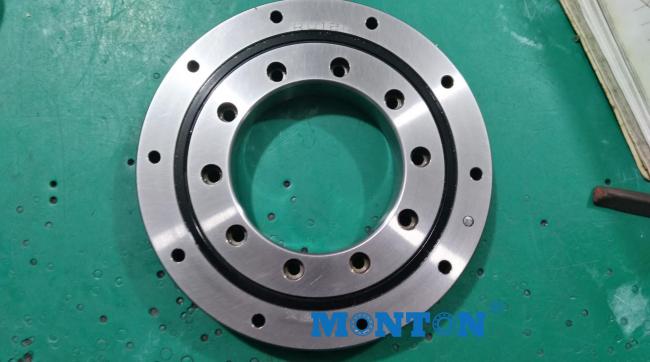 industrial robot crossed cylindrical roller bearing