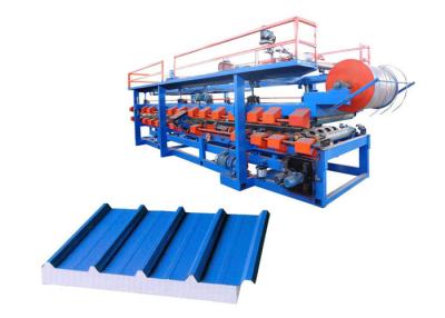 China Poder máquina de acero del panel de bocadillo de la PU de 32 kilovatios, cadena de producción del panel de bocadillo de la PU en venta